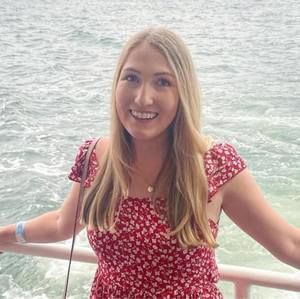 Meet your Posher, Tiffany